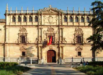 Fachada Universidad Cisneariana. Foto: Ayto. de Alcalá de Henares