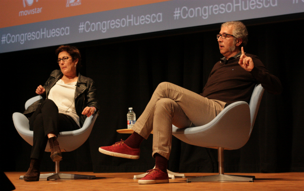 Montserrat Domínguez, directora de El Huffington Post y Miguel Sánchez Romero, director de El Intermedio.    Foto: J. G. 