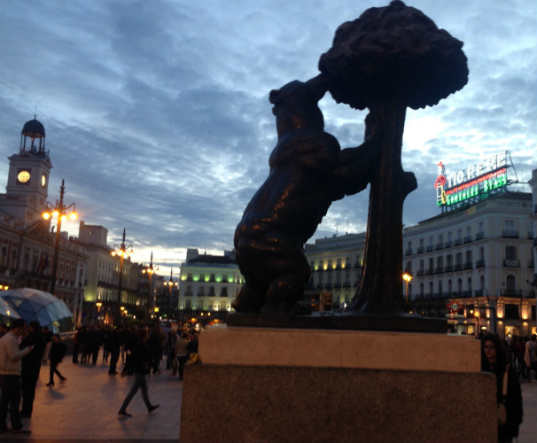 La Puerta del Sol rodeada con los elementos más representativos. Foto: C.Q.C.